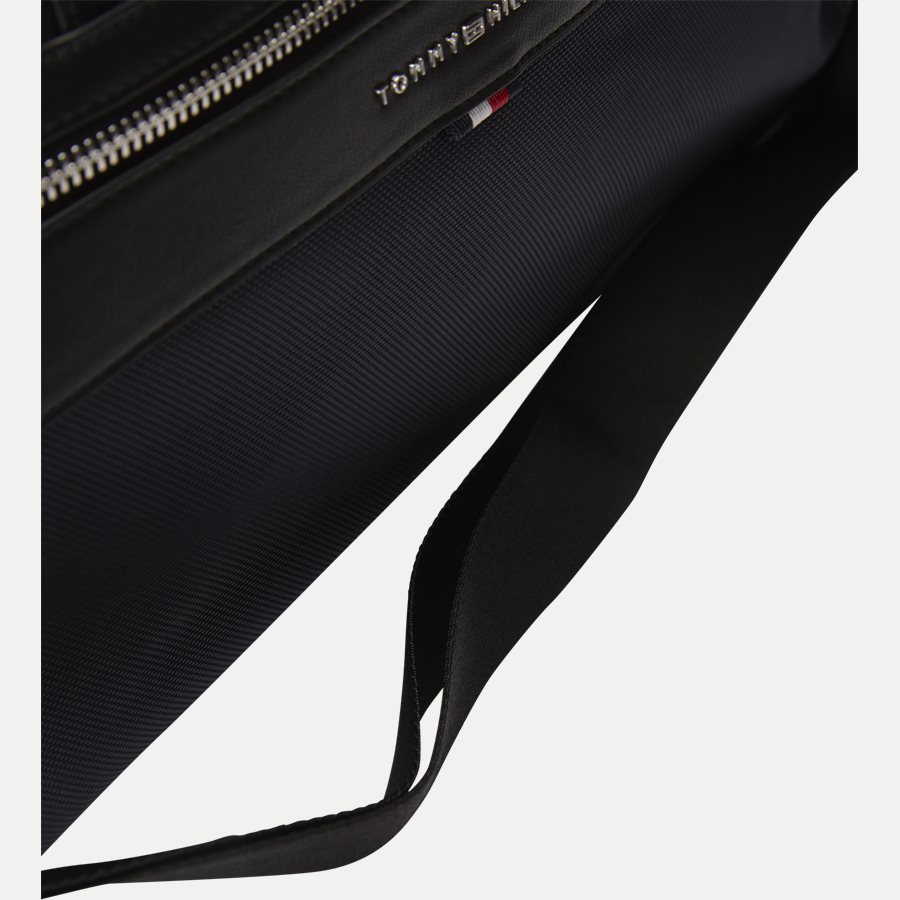 ELEVATED DUFFLE - Elevated Duffle Weekend Bag - Tasker - NAVY - 8