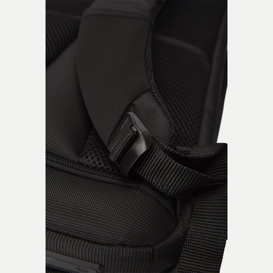 08N09005-17,3 - Xbr Computerrygsæk 17,3'' - Tasker - SORT - 9