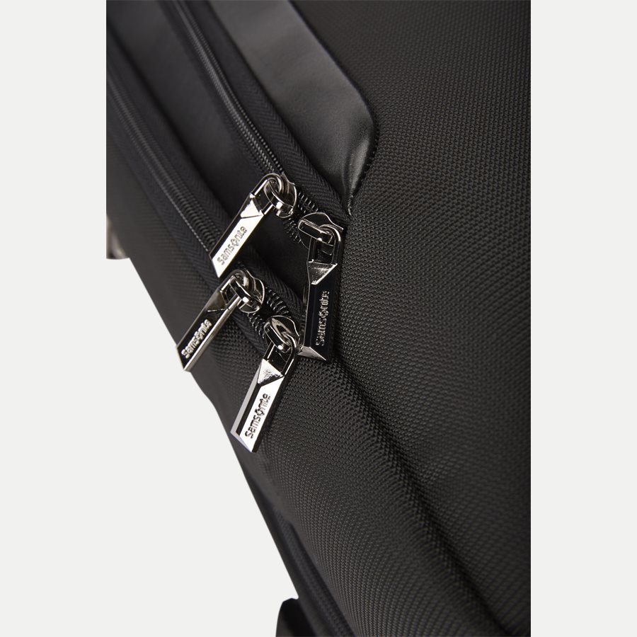 08N09005-17,3 - Xbr Computerrygsæk 17,3'' - Tasker - SORT - 10