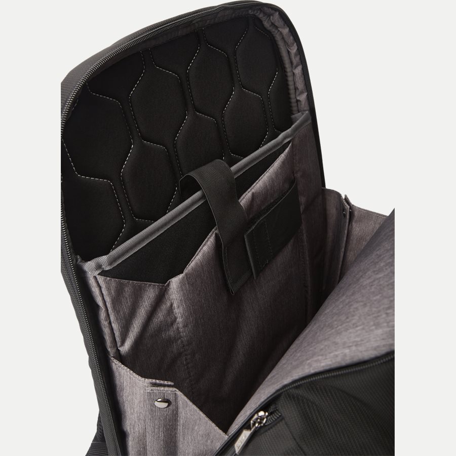 08N09005-17,3 - Xbr Computerrygsæk 17,3'' - Tasker - SORT - 14