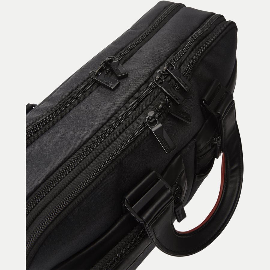 63N09004-15,6 - Zenith Mappe 15,6'' - Tasker - SORT - 17