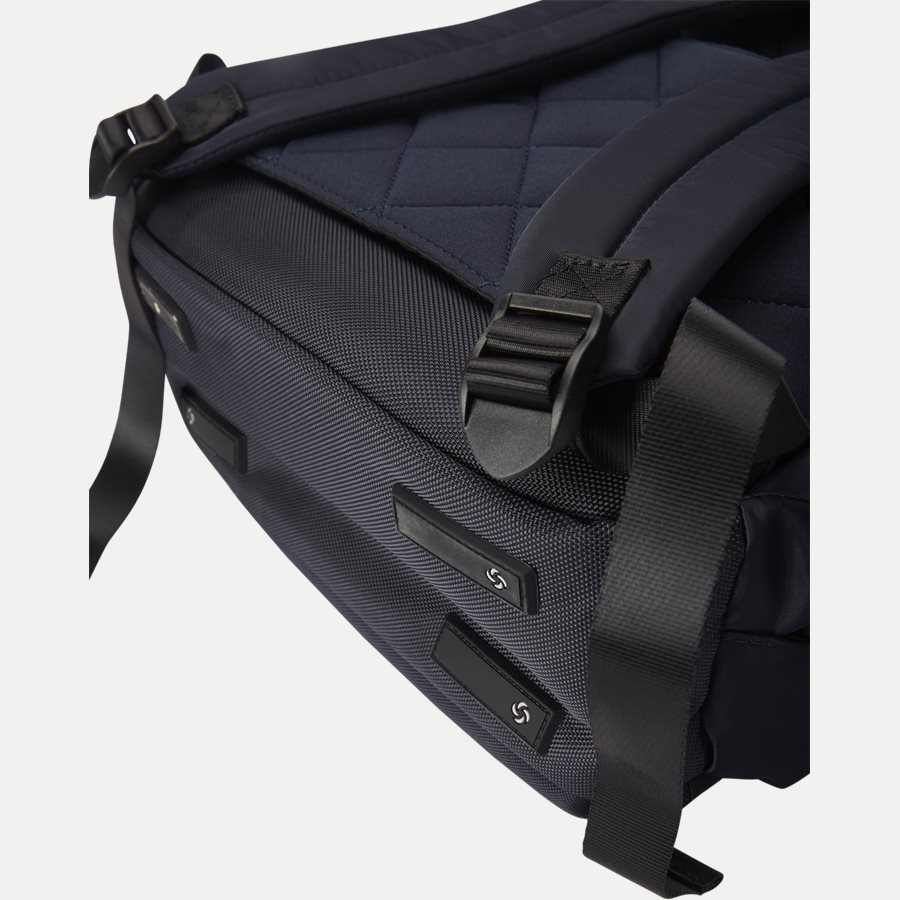 24N01003-15,6 - Openroad Computerrygsæk 15,6'' - Tasker - NAVY - 11