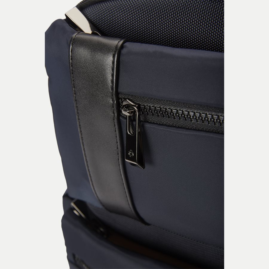 24N01003-15,6 - Openroad Computerrygsæk 15,6'' - Tasker - NAVY - 15