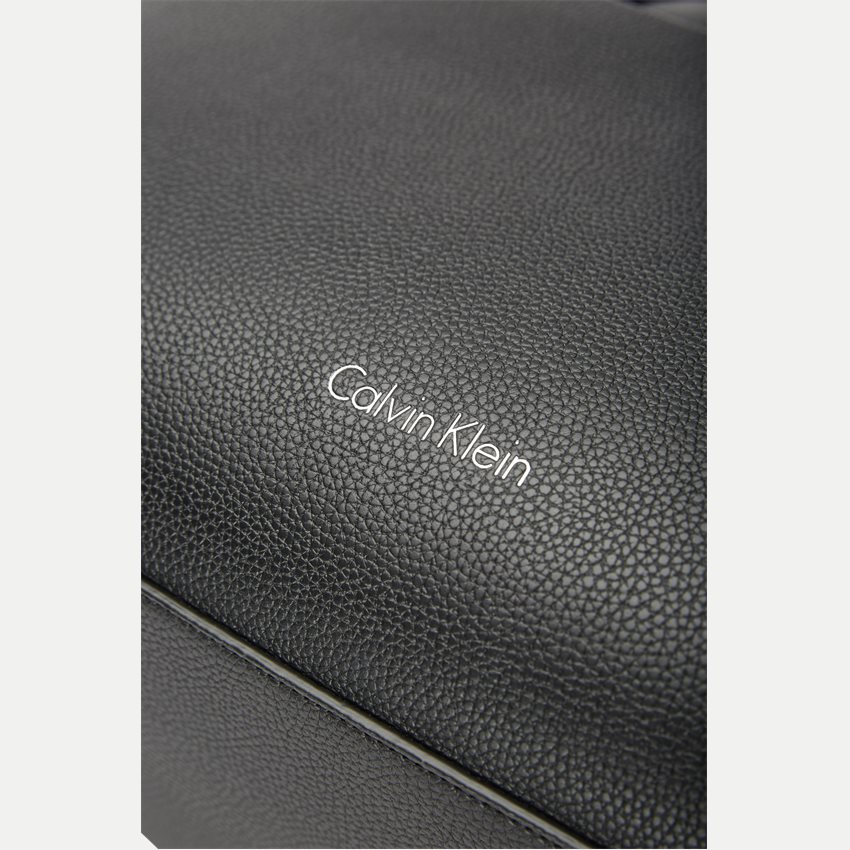 Calvin Klein Bags LIAL WEEKENDER BLACK