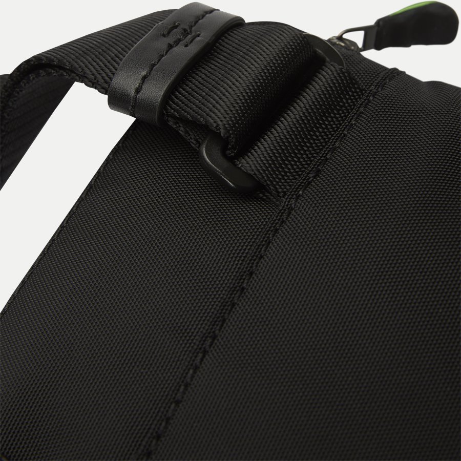 50332705 PIXL_SZIP - Pixel_S Zip Crossover Bag - Tasker - SORT - 4