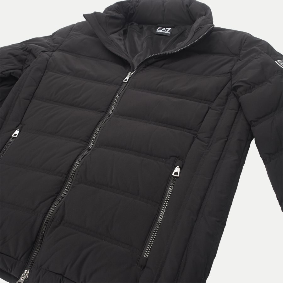 PNB7Z-6ZPB23 - Down Jacket - Jakker - Regular - SORT - 7