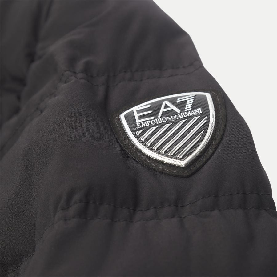 PNB7Z-6ZPB23 - Down Jacket - Jakker - Regular - SORT - 9