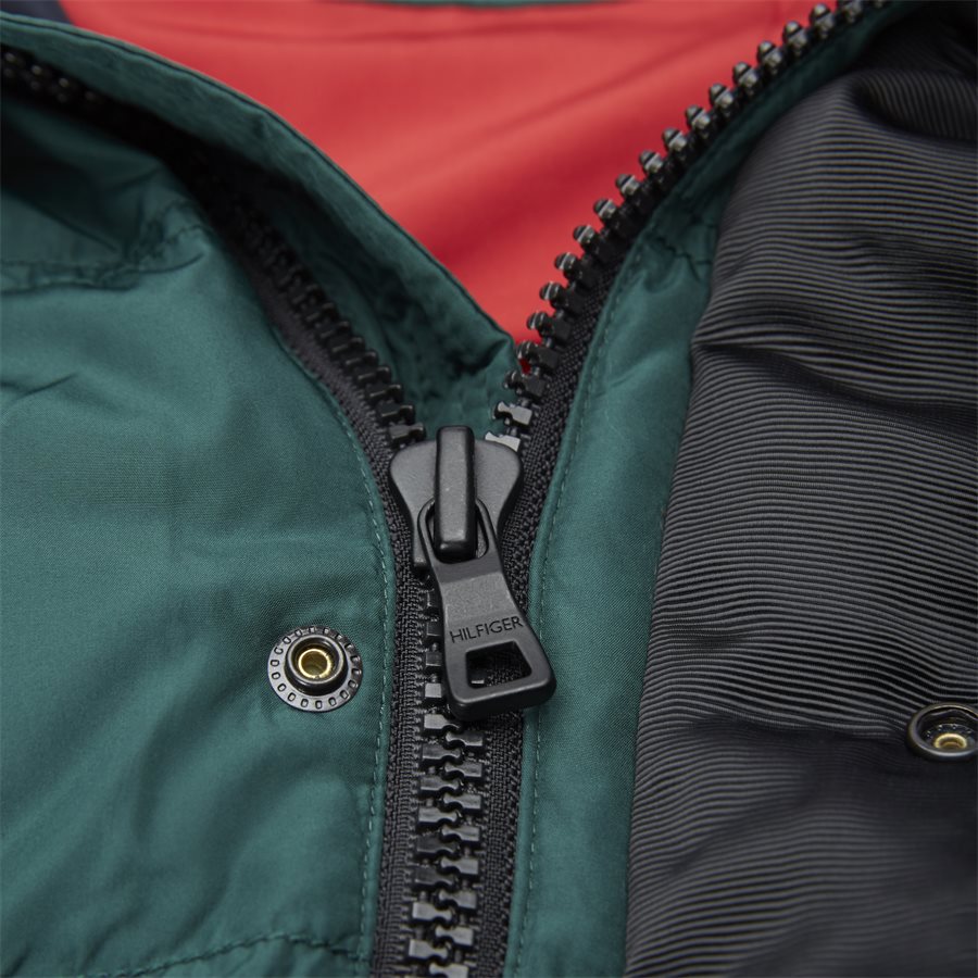 TOMMY DOWN HOODED BOMBER - Down Hooded Bomber Jacket - Jakker - Regular - GRØN - 9