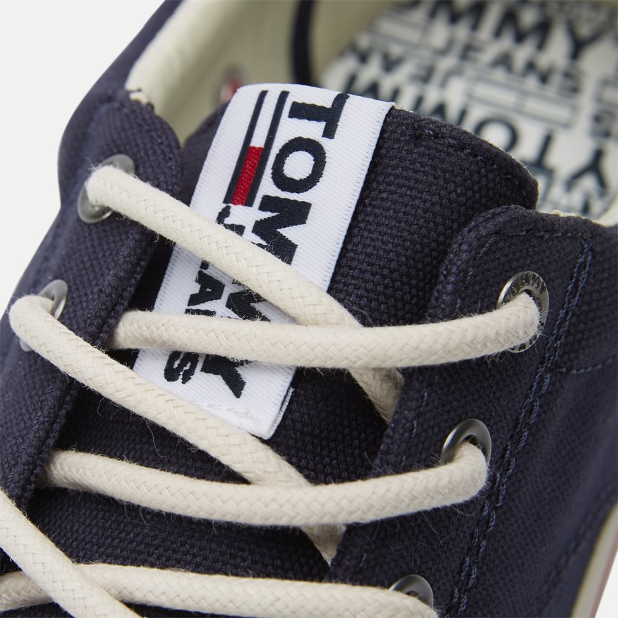 0001 EM0EM0 - Tommy Jeans Textile Sneaker - Sko - NAVY - 10