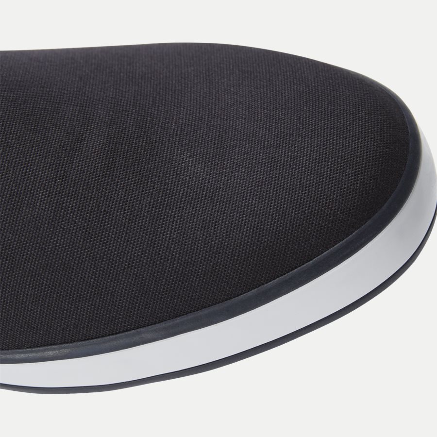 0597 FM0FM0 - Iconic Canvas Slip On Sneaker - Sko - NAVY - 4