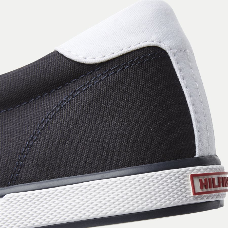 0597 FM0FM0 - Iconic Canvas Slip On Sneaker - Sko - NAVY - 5