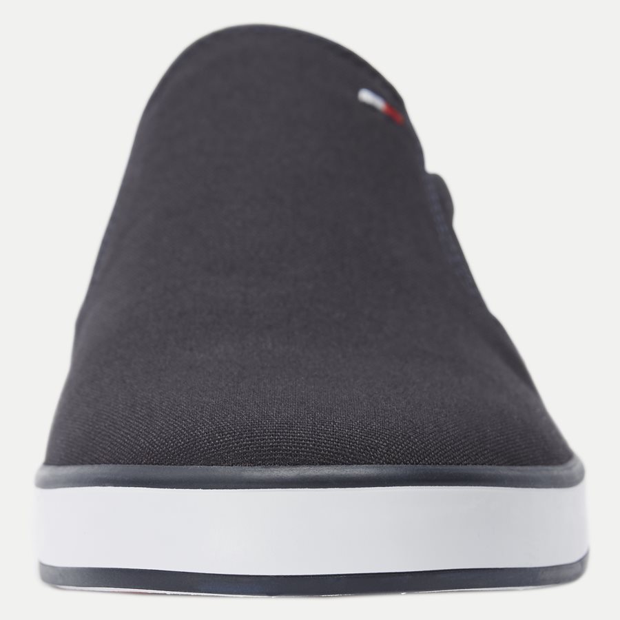 0597 FM0FM0 - Iconic Canvas Slip On Sneaker - Sko - NAVY - 6