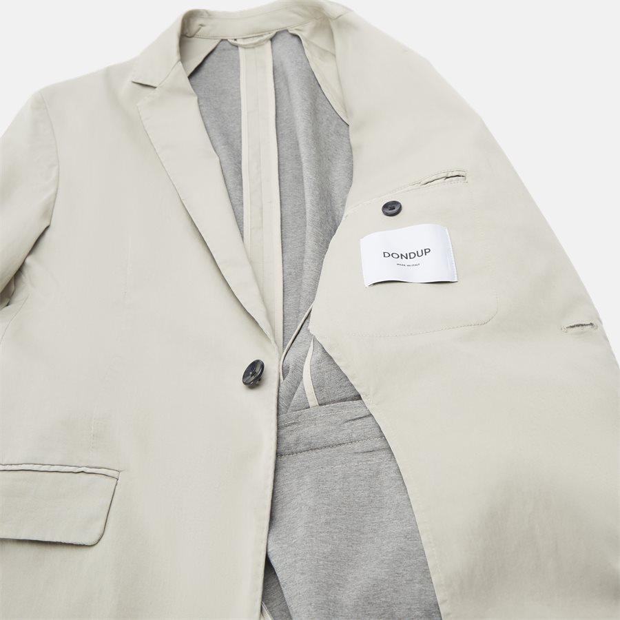 UJ546 C0083 PTD - Blazer - Slim - KIT - 8