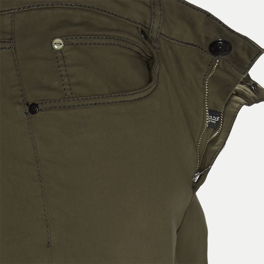 SUEDE TOUCH BURTON N - Jeans - ARMY - 4