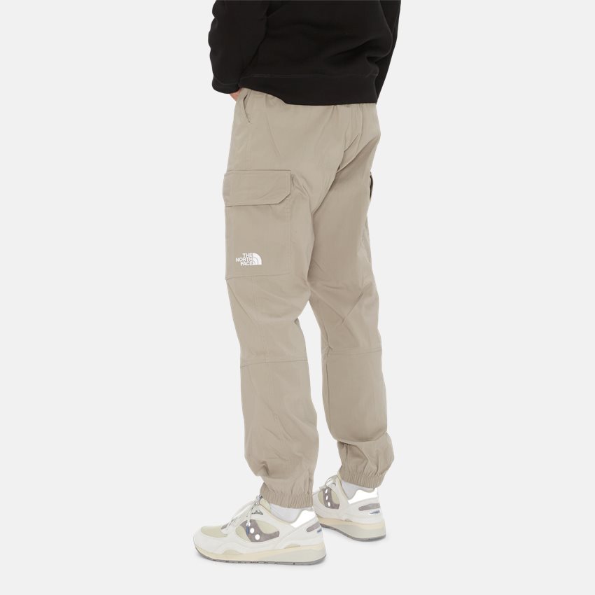 The North Face Byxor STREET CARGO PANT NF0A52ZZ SAND