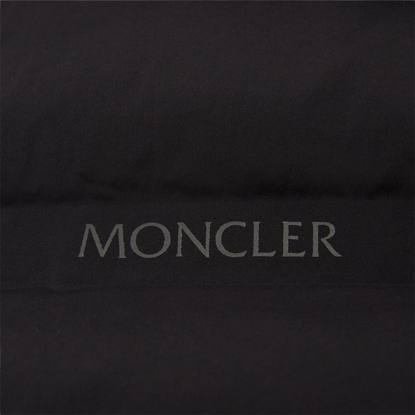 Moncler Strik 9B000 M1122 SORT