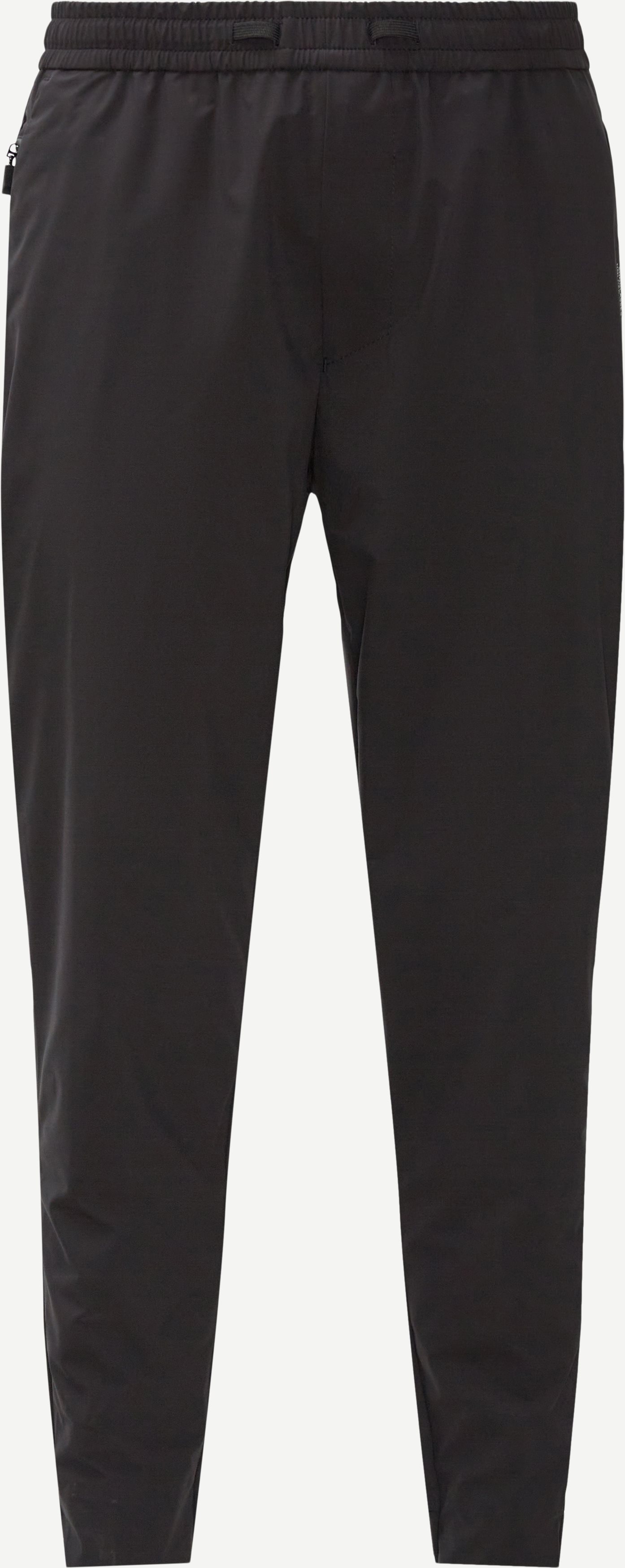 Shinobi Sweatpants - Bukser - Tapered fit - Sort