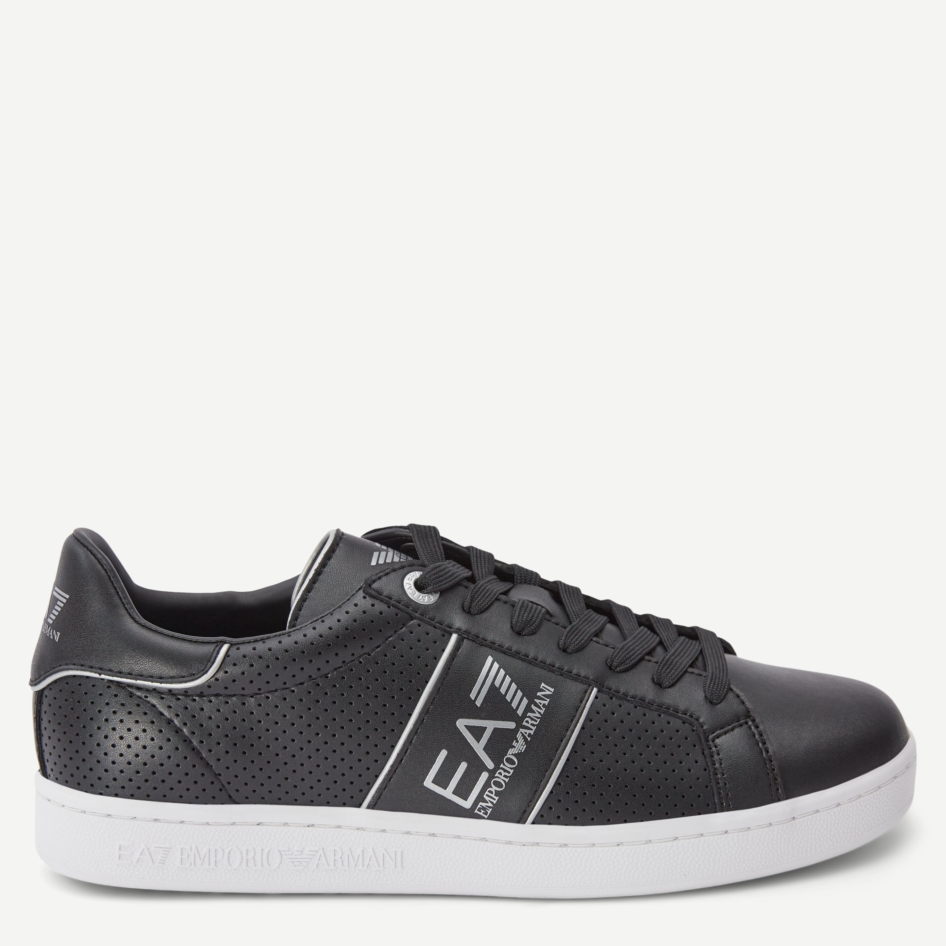 XK258 Sneaker - Shoes - Black