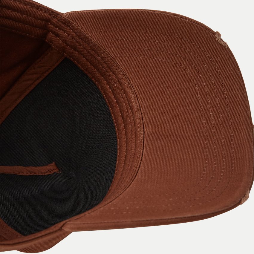 Dsquared2 Beanies BCM0412 05C04313 BROWN