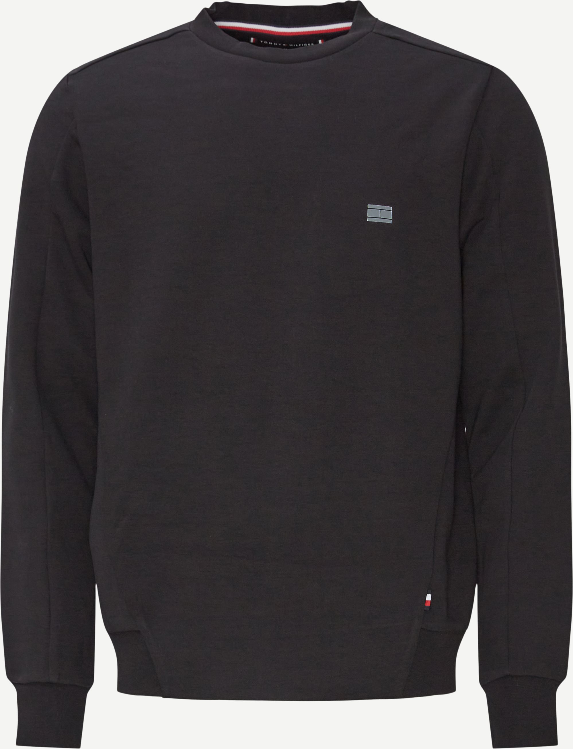 Tech Essential Sweatshirt - Sweatshirts - Regular fit - Sort