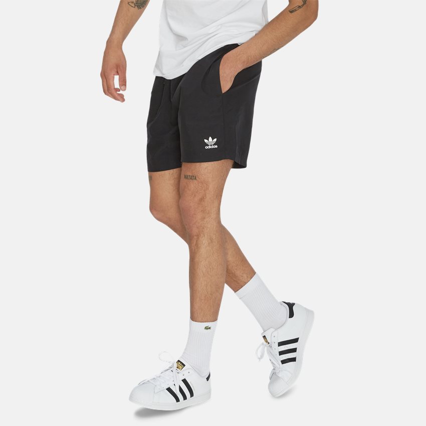 ESSENTIAL SS H35499/HE9422 Shorts SORT from Adidas Originals 13 EUR