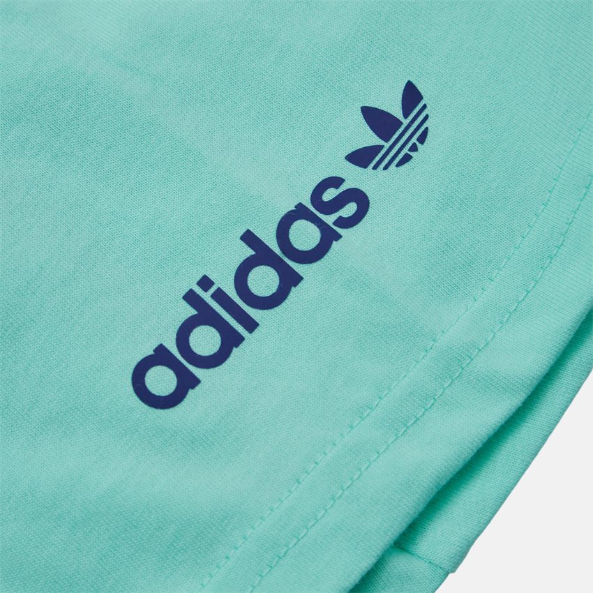 Adidas Originals T-shirts OG FLORAL TEE HC2110 GRØN