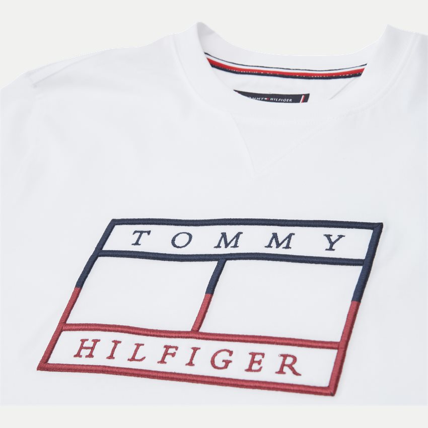 Tommy Hilfiger T-shirts 25763 OUTLINE LINEAR FLAG TEE HVID