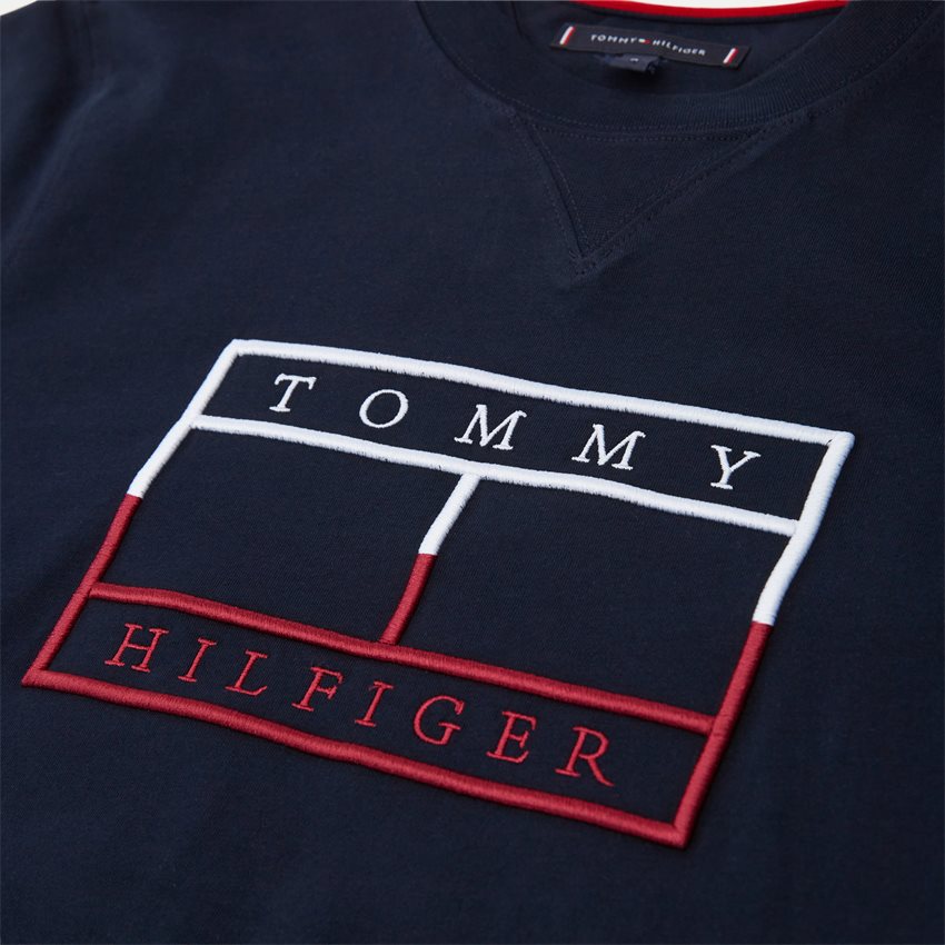 Tommy Hilfiger T-shirts 25763 OUTLINE LINEAR FLAG TEE NAVY