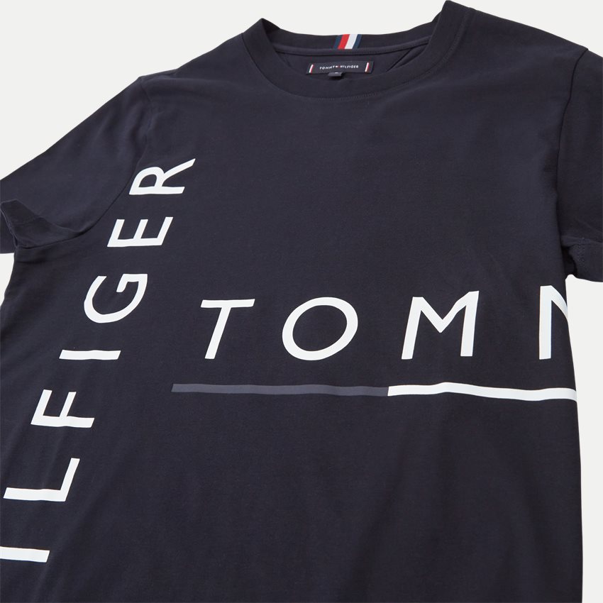 Tommy Hilfiger T-shirts 28786 GRAPHIC OFF PLACEMENT TEE NAVY