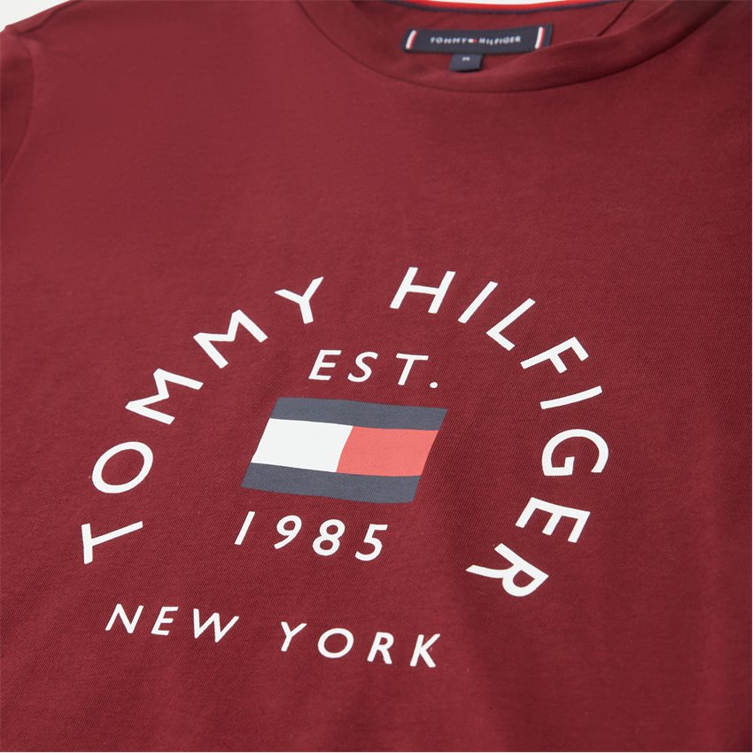 Tommy Hilfiger T-shirts 27909 HILFIGER FLAG ARCH TEE BORDEAUX