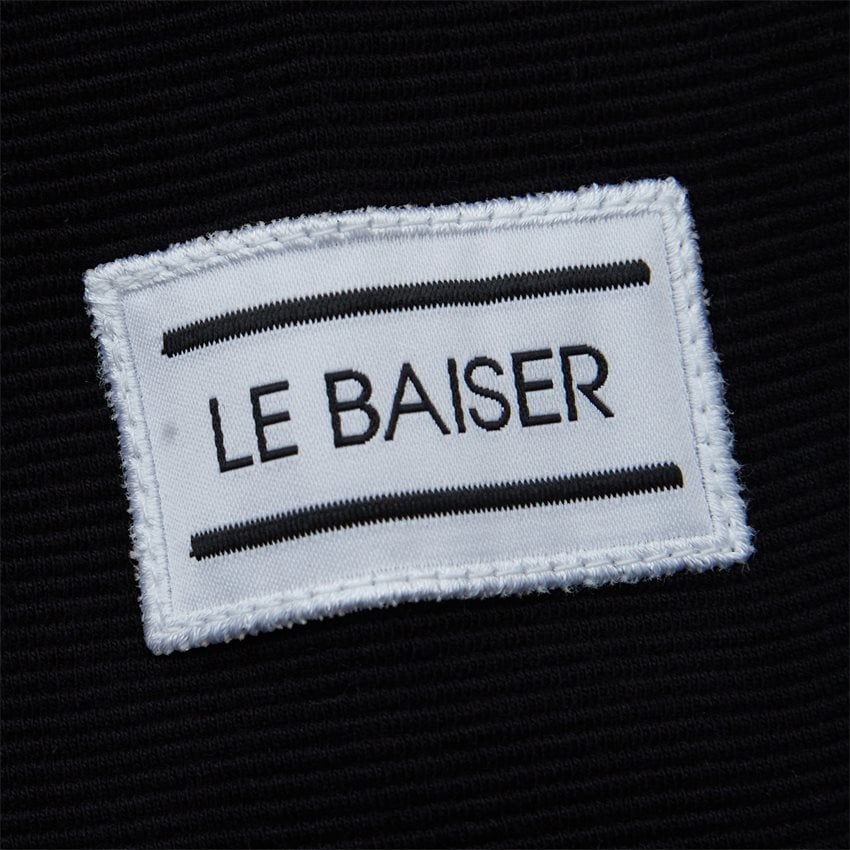 Le Baiser T-shirts FLORES. BLACK