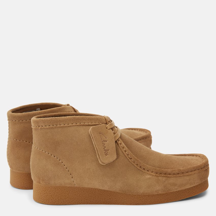 Clarks Shoes WALLABEE BOOT. SAND