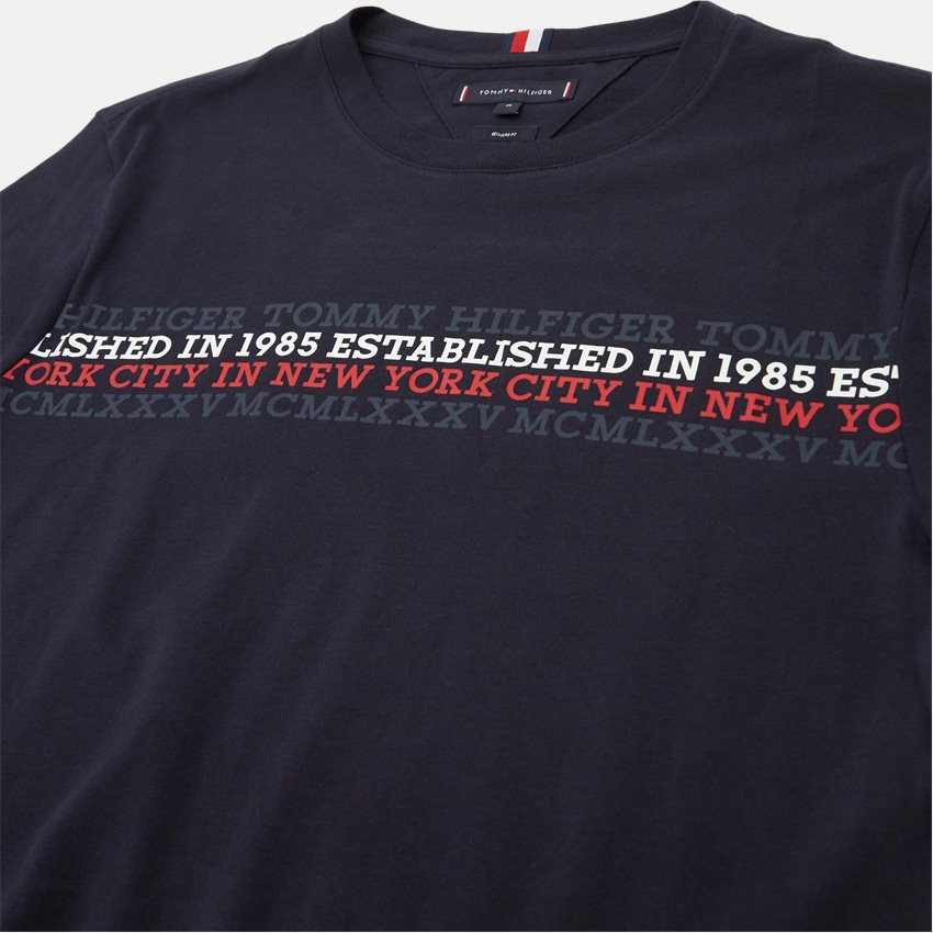 Tommy Hilfiger T-shirts 32618 CENTER CHEST STRIPE TEE NAVY