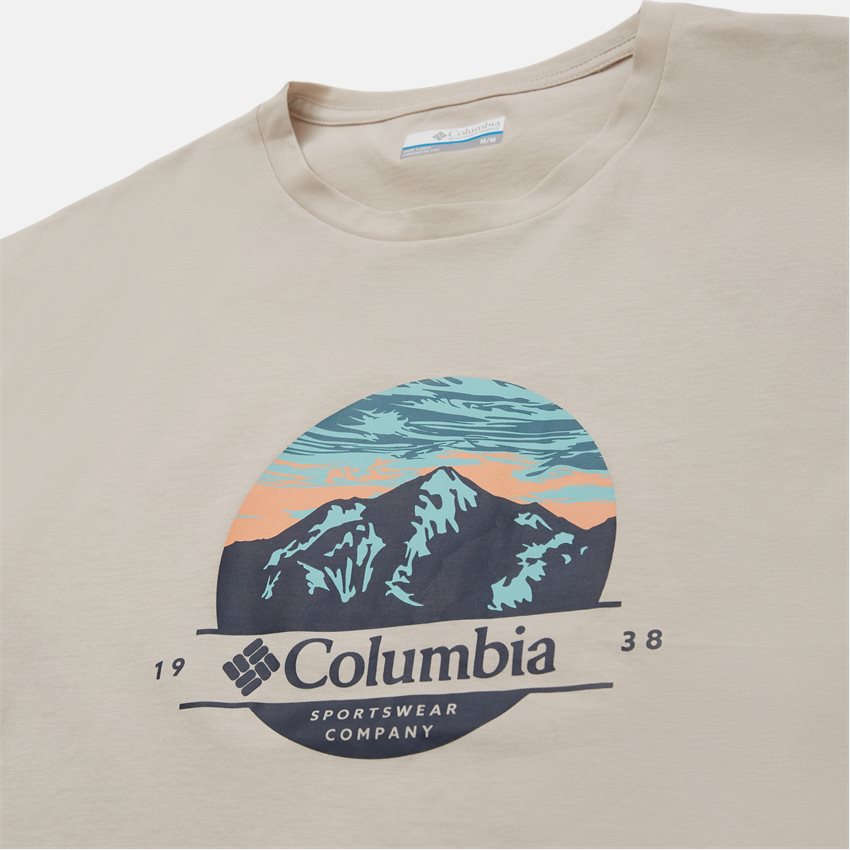 Columbia T-shirts PATH LAKE SCOPED VIEW GRAPHIC TEE 1934814 SAND